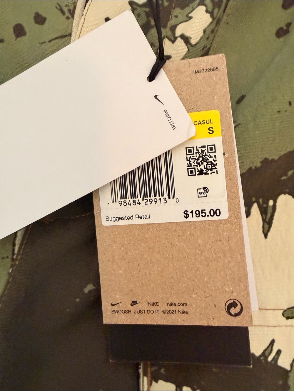 Nike ACG cactus camo pants with green, black, and beige cactus print - Picture 5 of 6